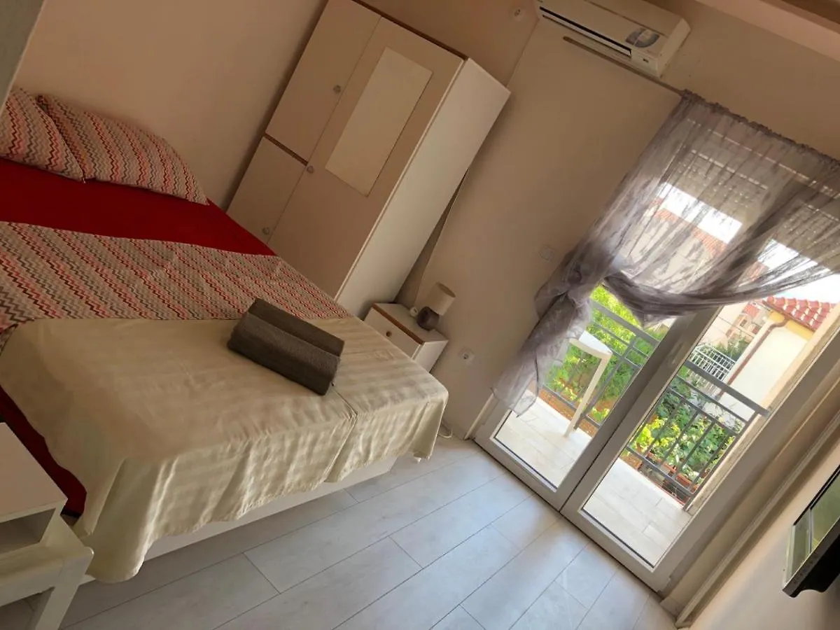 Guesthouse Adriatic Biograd Na Moru